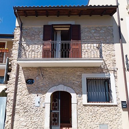 Villa La Casa Di B Paganica Esterno foto